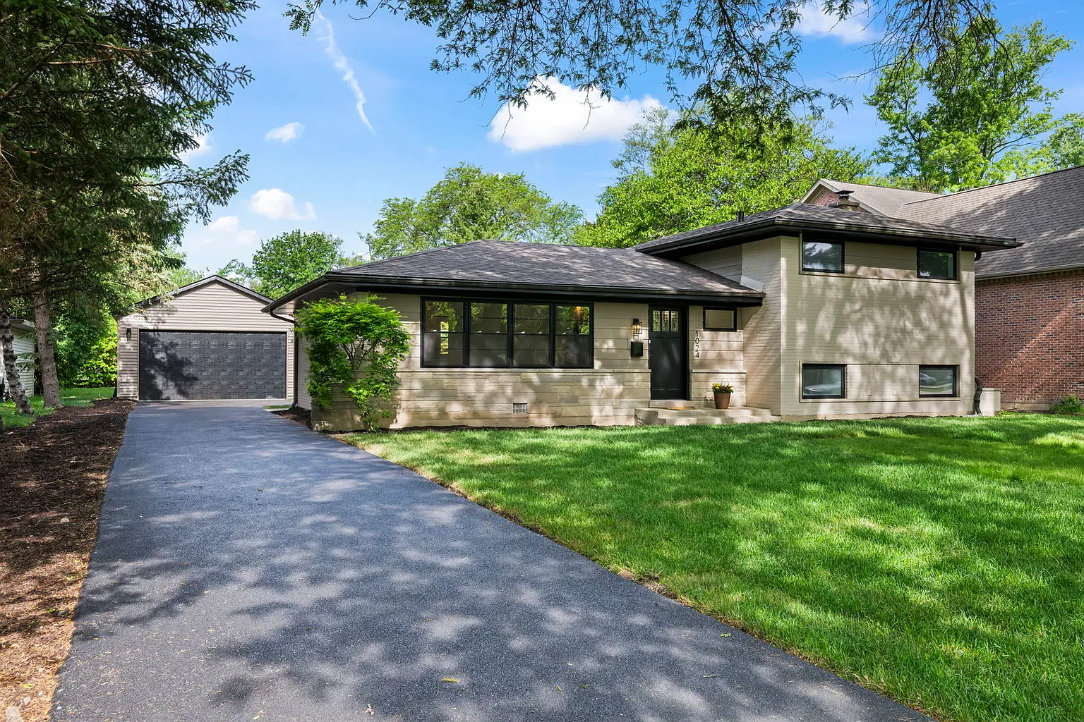 1024 Arbor Ln. — Front exterior